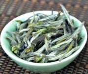 白茶一畝地能產(chǎn)多少斤？